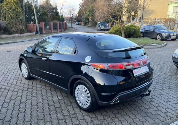 Honda Civic cena 16900 przebieg: 170000, rok produkcji 2006 z Skwierzyna małe 211